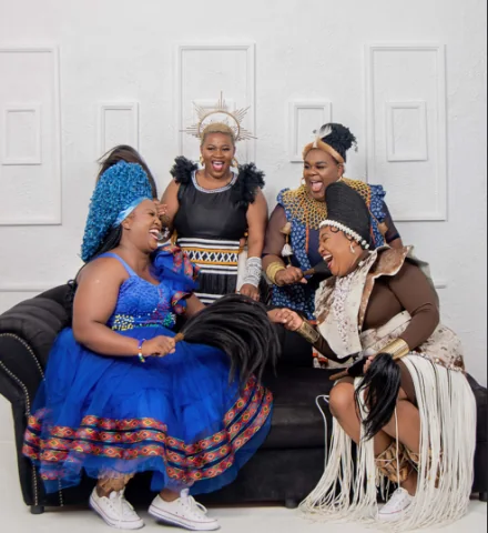 Cartel de Nobuntu (Zimbabue), cuarteto vocal
